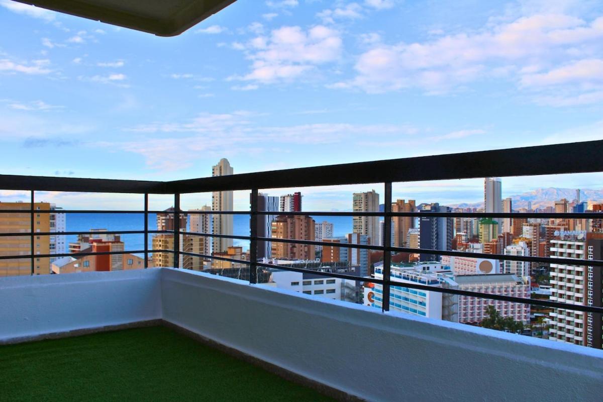 Acuarium Tower Levante Apartment