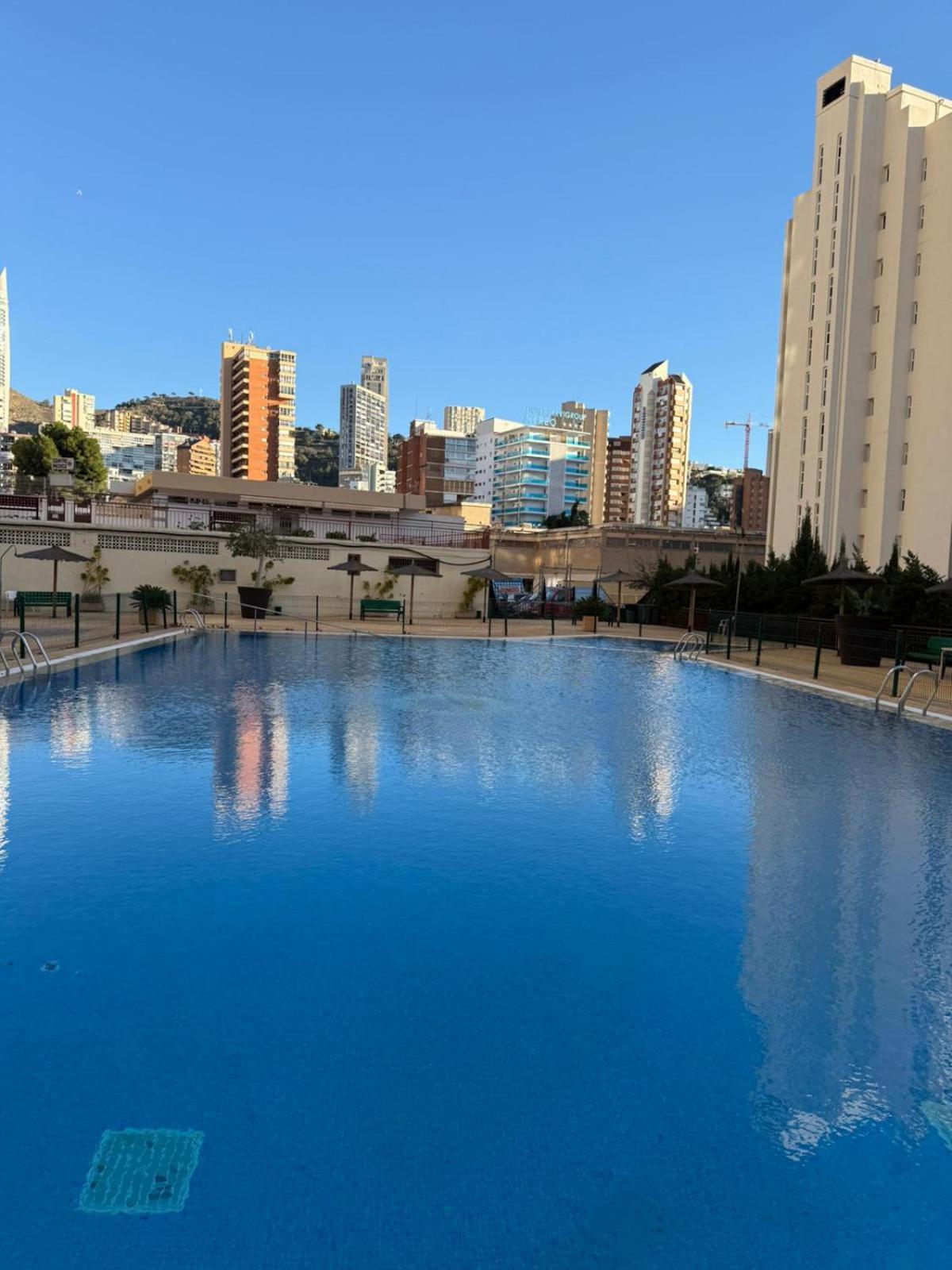 Acuarium Tower Levante Apartment *