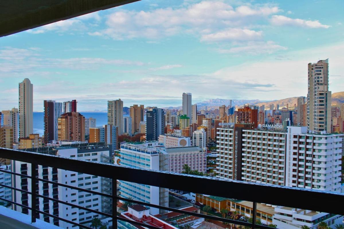 Acuarium Tower Levante Apartment